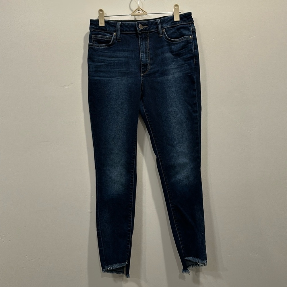 Joe’s jeans. Size 29. Dark blue. Skinny. Great condition.
